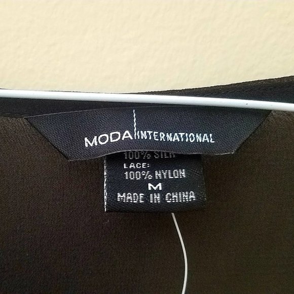 Victoria Secret Moda International 100% Silk Top W Lace Sz M - Picture 4 of 5